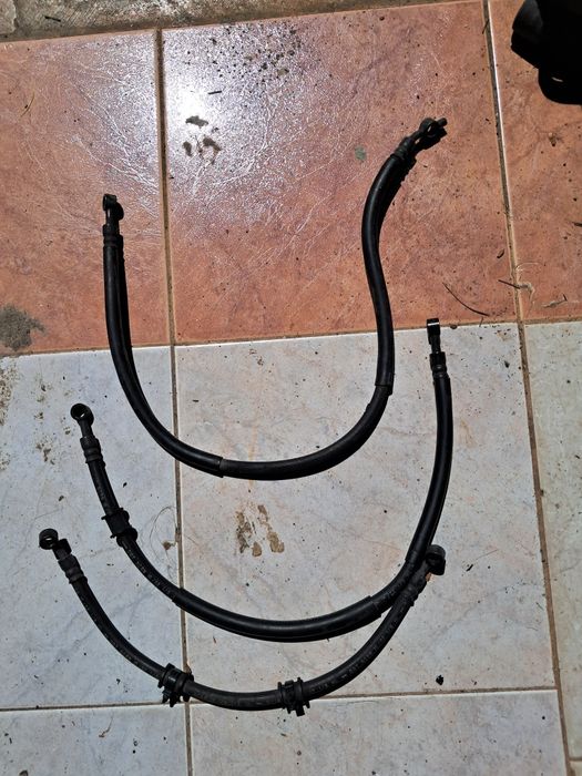 Farolim traseiro e tubos de travão suzuki gsxr k2