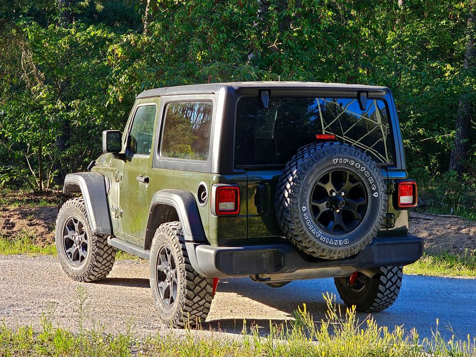2022 Jeep Wrangler Willys 3.6 V6 4x4 jak Rubicon Sahara