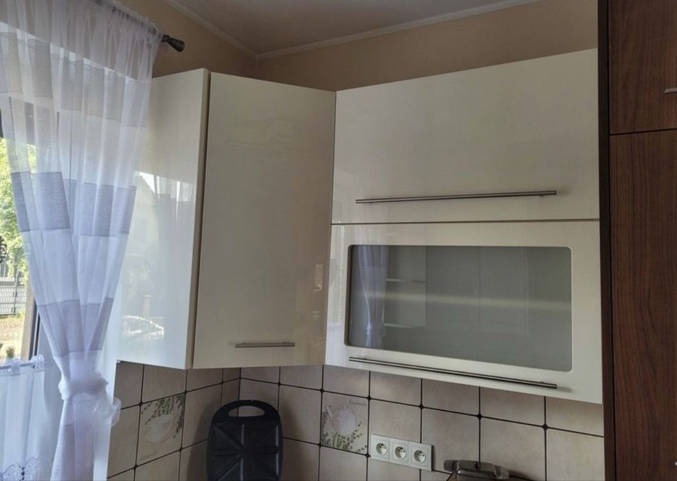 Szafki wiszonce bialy polysk