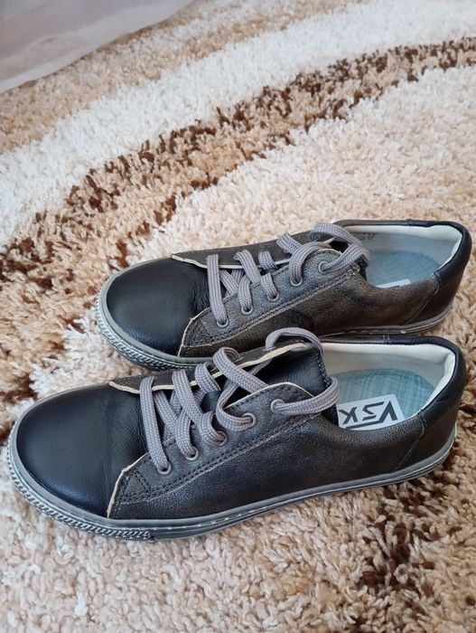 Жіночі шкіряні кеди.р.37.