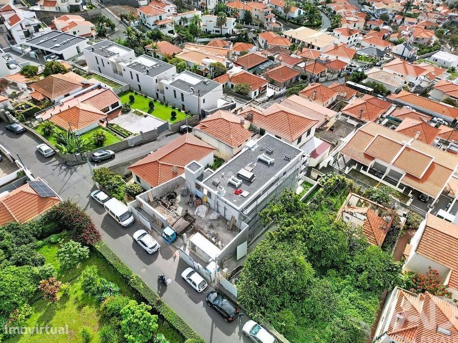 Apartamento T2 em Funchal (Santa Maria Maior) de 130,00 m2