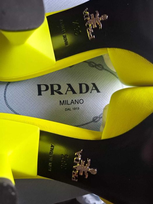 Sapatos Prada originais NOVOS, verde neon, tamanho 36,5, nunca usados