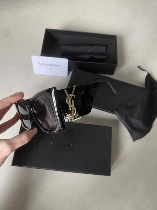 Okulary przeciwsloneczne Yves Saint Laurent