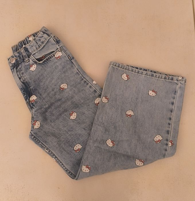 H&M spodnie jeansy Hello Kitty r.128