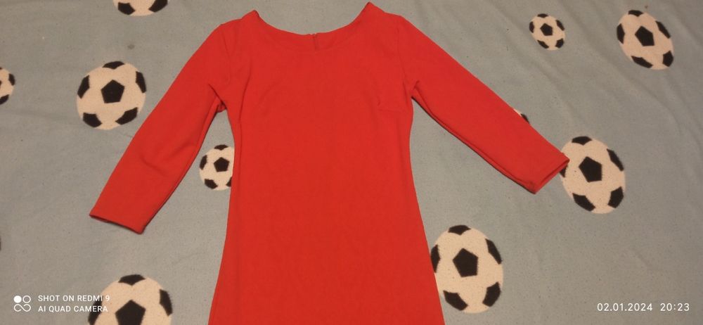 Продам червоне плаття