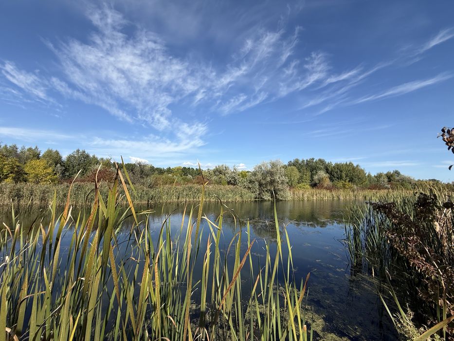 Дві класних ділянки біля води Дахнівка