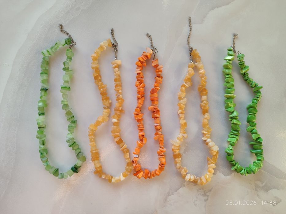 Бусы из натурального камня