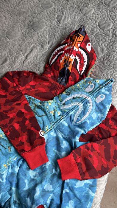 зип-худи от бренда A Bathing Ape (BAPE)