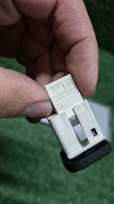 Botao Interruptor ESP Controlo de Estabilidade Audi A4 B6 8E e A4 B7 8E 2000 a 2008