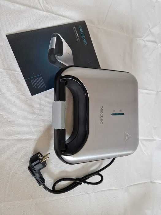 OPIEKACZ DO KANAPEK Cecotec Rock'nToast Grill 800W