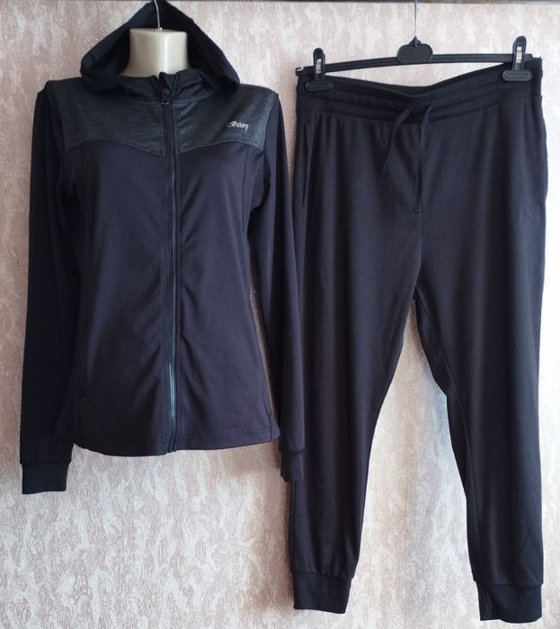 Спортивный комплект весна -осень 46-48р