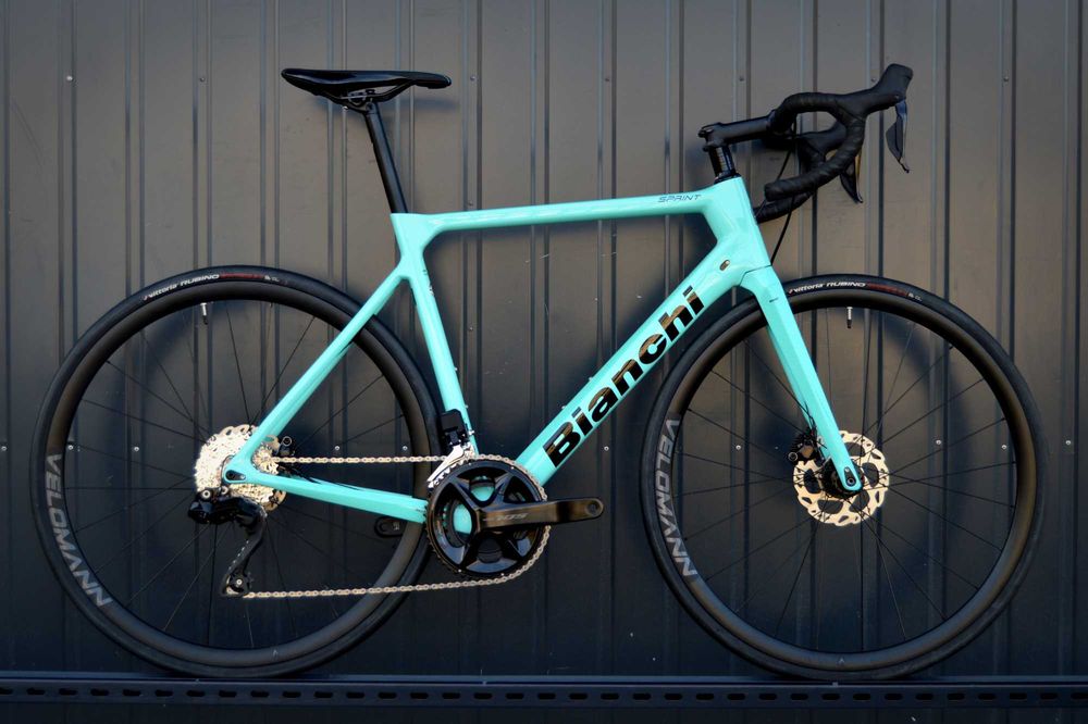 Z ekspozycji Elektronika szosa carbon BIANCHI SPRINT 105 Di2 2x12 szosowy carbonowy Gwarancja Raty Wysyłka Odkup Zamiana