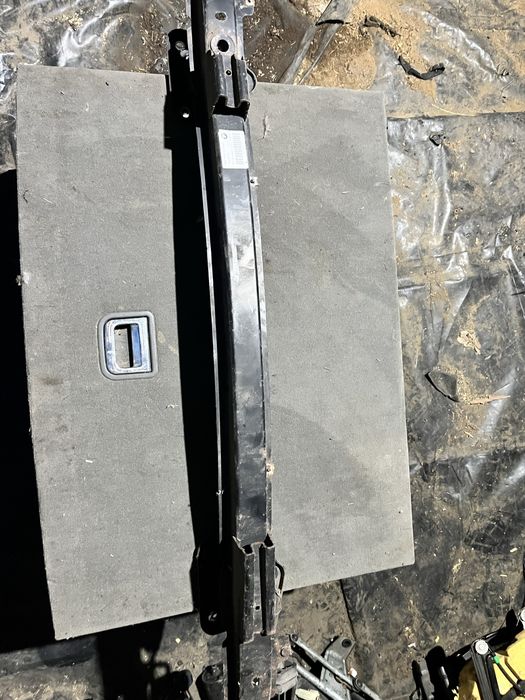 Belka tylna zderzaka do BMW E87 E81 wzmocnienie pod hak