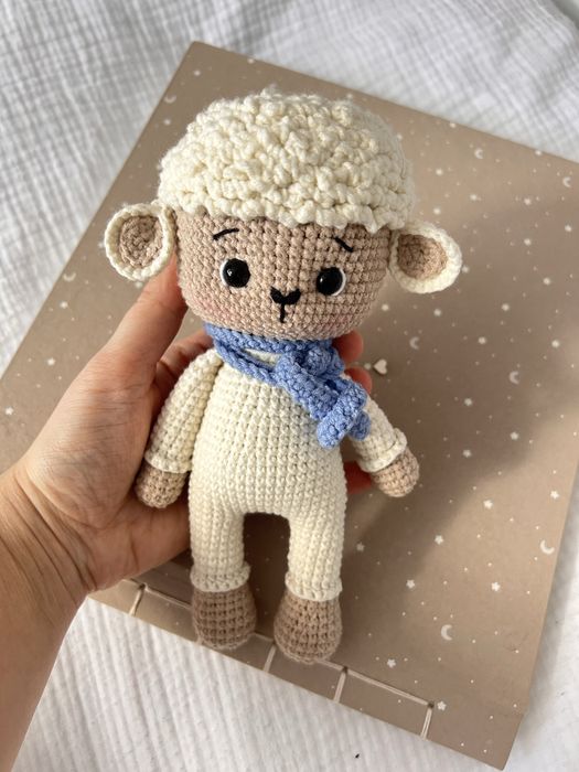 Owieczka miś lub inna maskotka na szydełku handmade