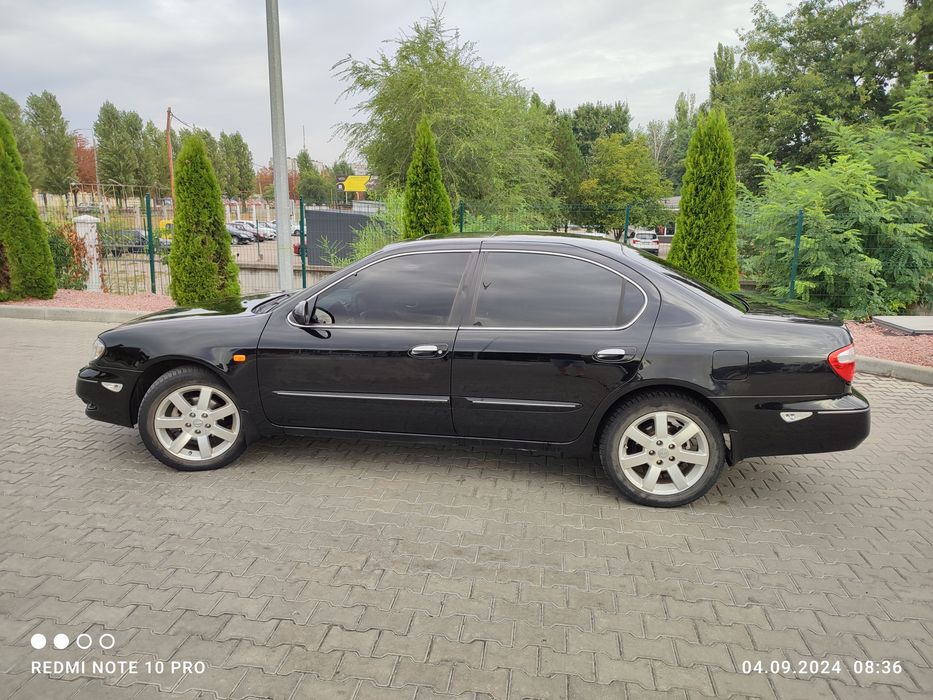 Nissan Maxima QX A 33