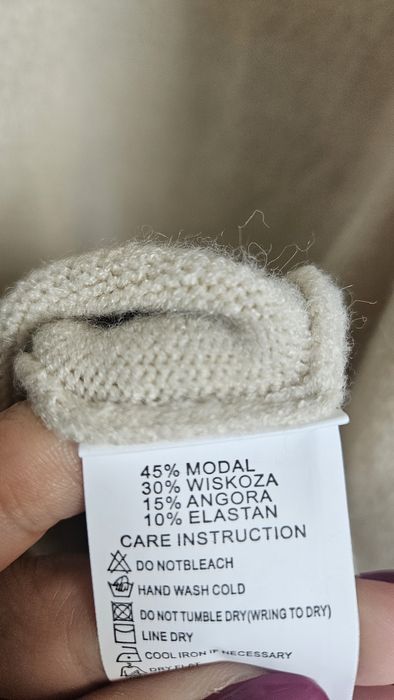 Sukienka dzianinowa golf ecru L XL