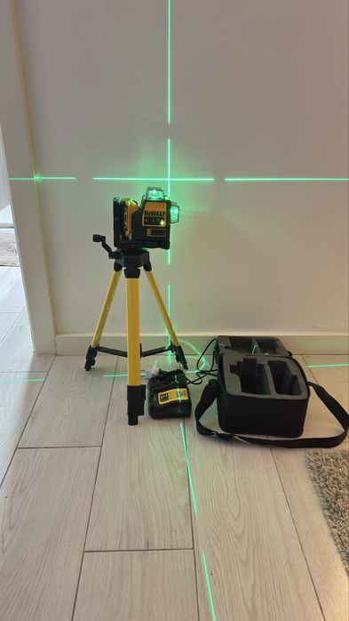 Nivel liser + tripes