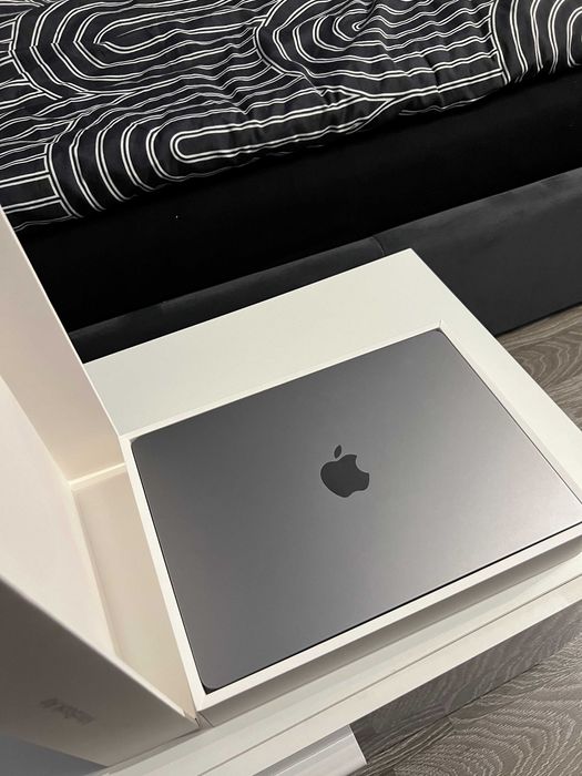 Apple MacBook Air M2 13.6” 8GB/256GB Space Grey