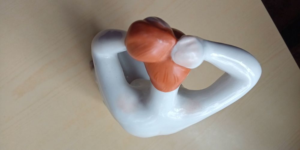 Статуэтка "Утро" или Купальщица.