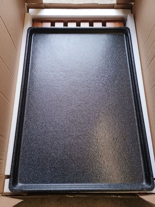 Nowa Kuweta plastikowa pod klatkę kojec kenel do wysiewu  83x57 cm