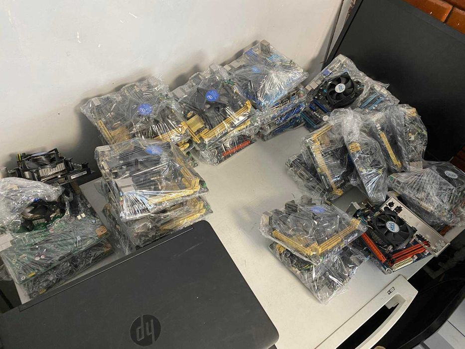 Комплект плата S1150 S1155 S1151 S1156 AM3+ i5 I7 DDR3 DDR4 I5 6400