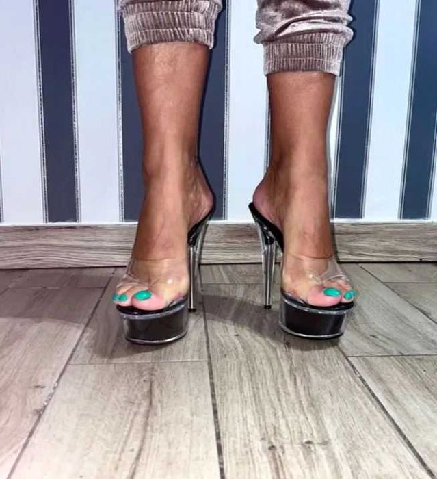 242/ OD RĘKI 39 klapki szpilki 15cm gogo strip czarny brokat platforma