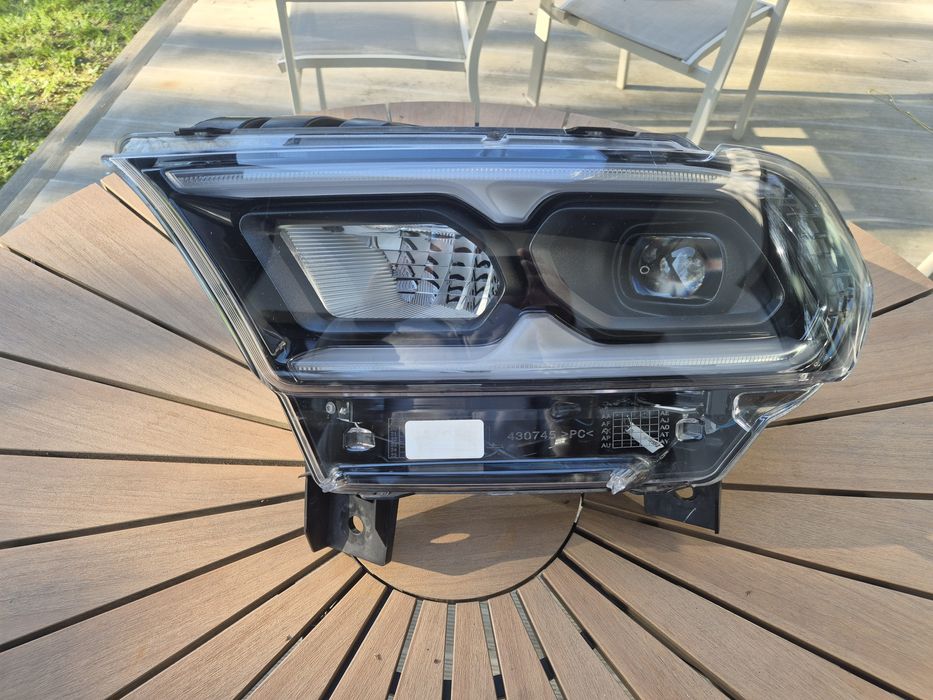 Lampa przód lewa durango