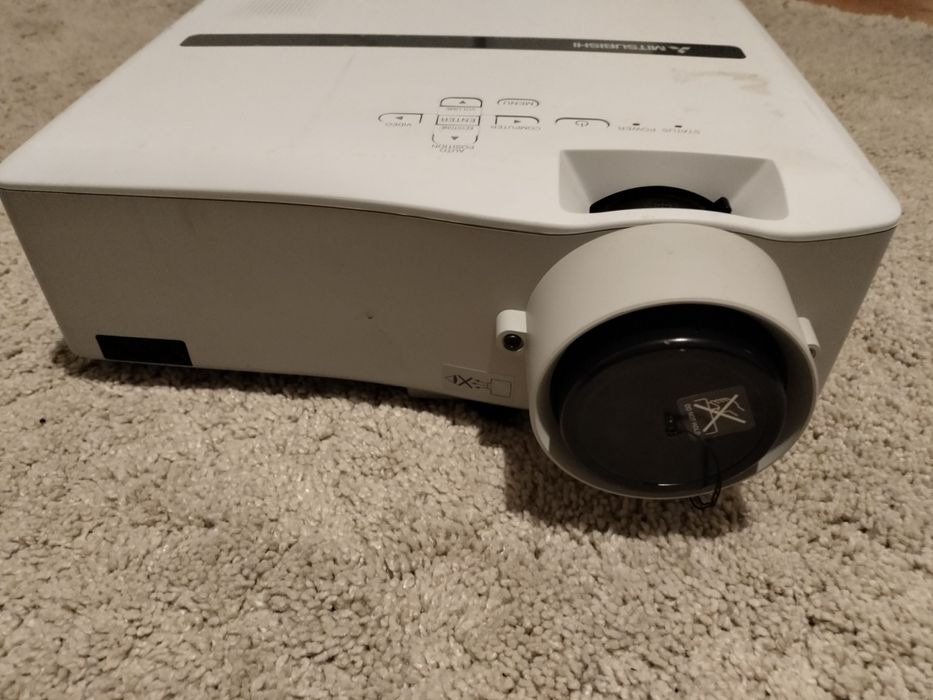Projektor Mitsubishi WL2650U