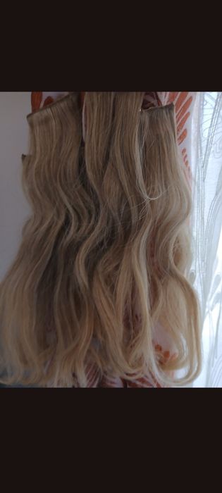 Vendo extensões de cabelo natural.