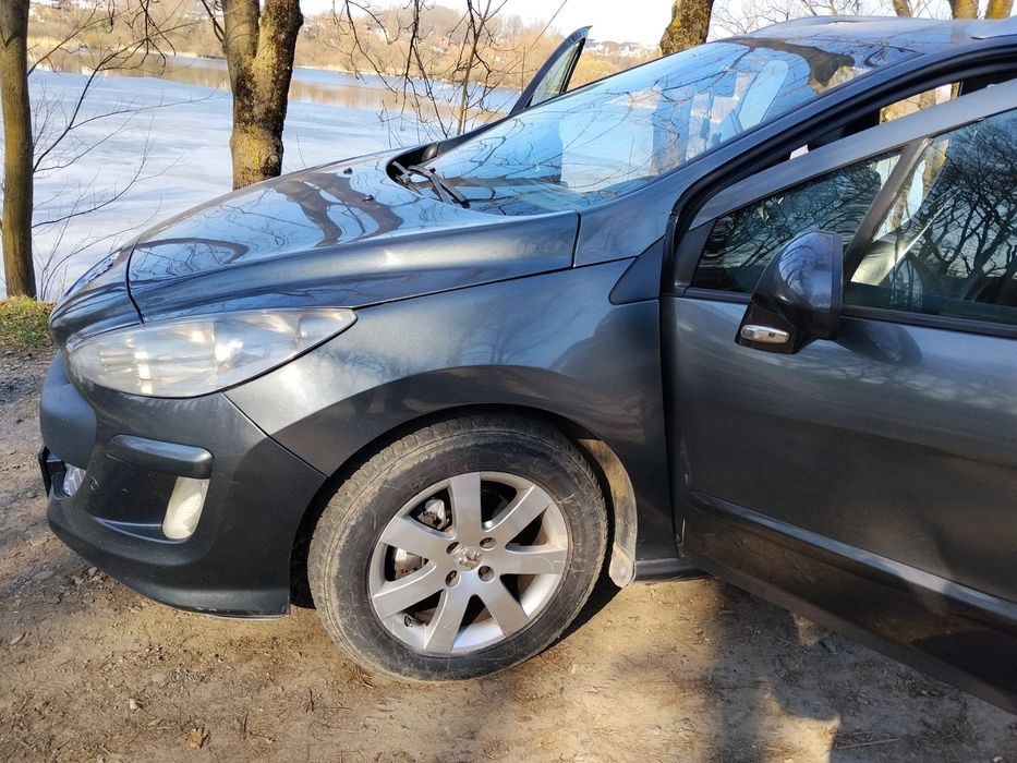 2010 р Пежо 308 1,6 дизель мех 6 ступка  максимальна компл