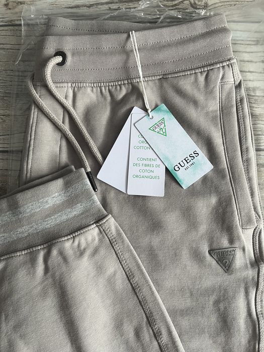 Spodnie dresowe GUESS