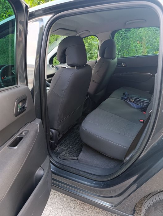 Peugeot 3008 2012 1.6 еHdi