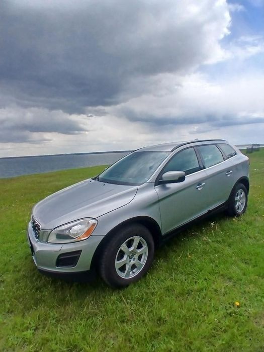 Volvo xc60 2011 полностью обслужено.