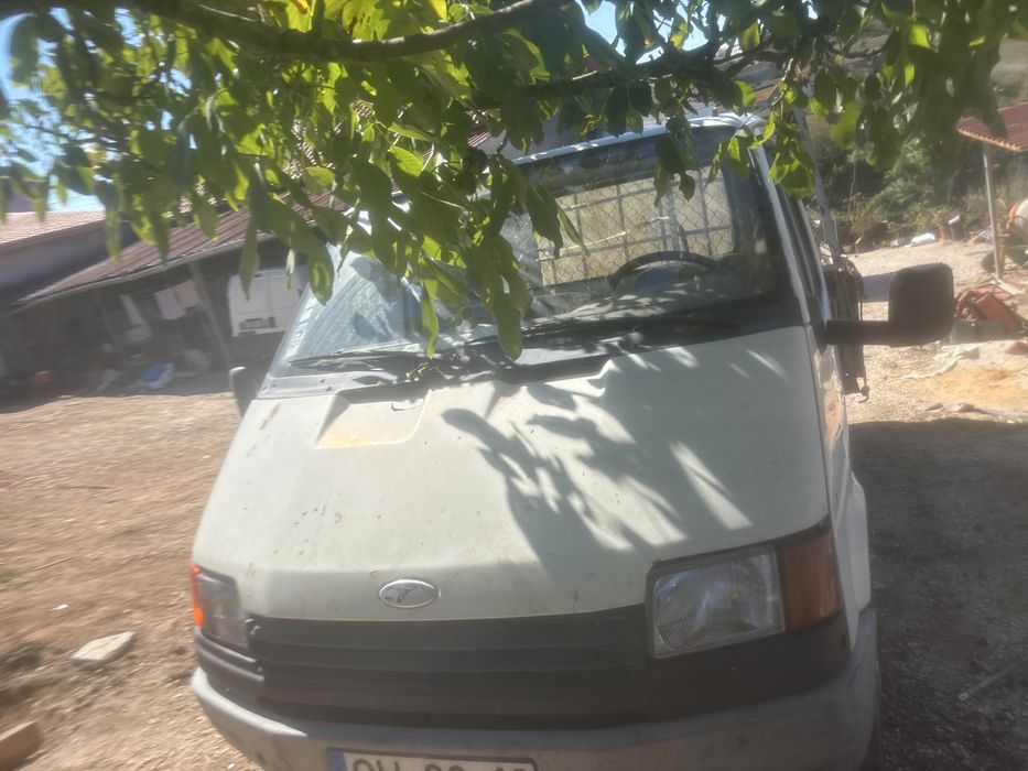 Carrinha Ford transit