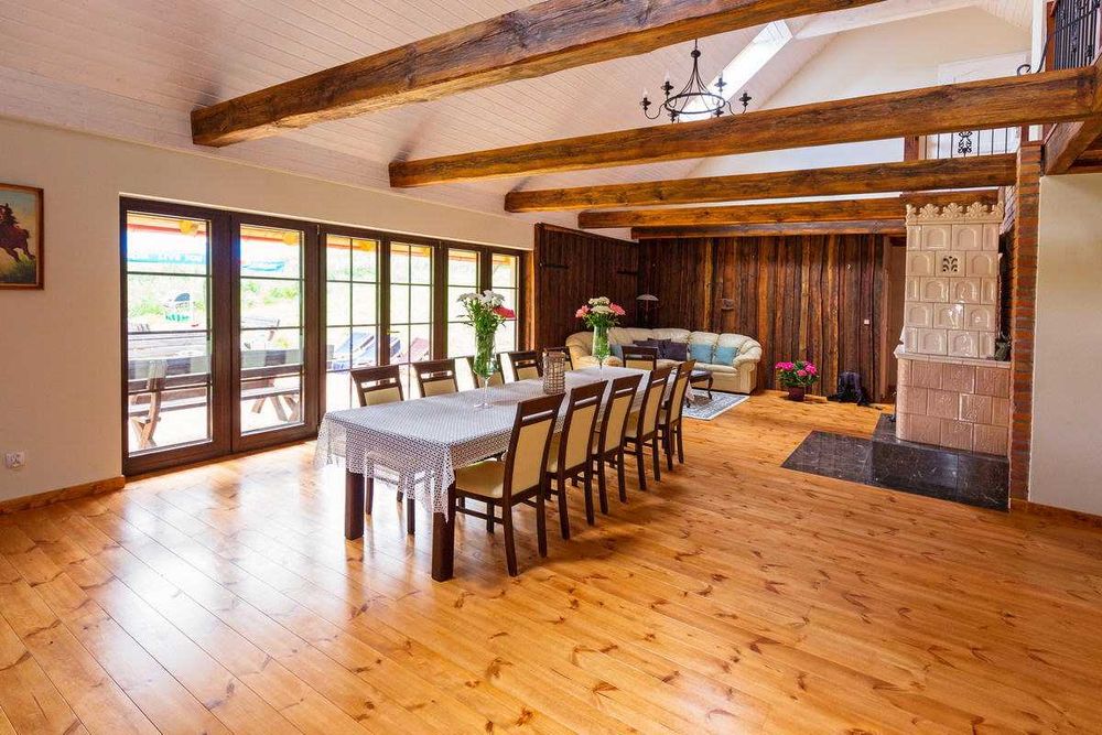 Dom z jeziorem , posiadłość 10 Ha cała do dyspozycji , 10 -14 osób