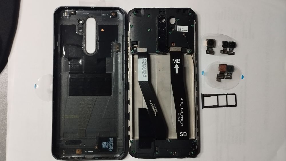 Продам смартфон Redmi 9 на запчастини або під відновлення