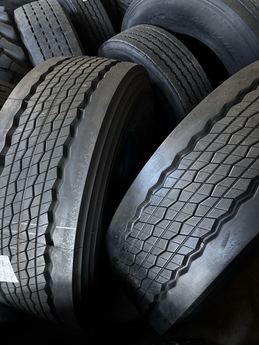 385/65R 22.5 pneus usados