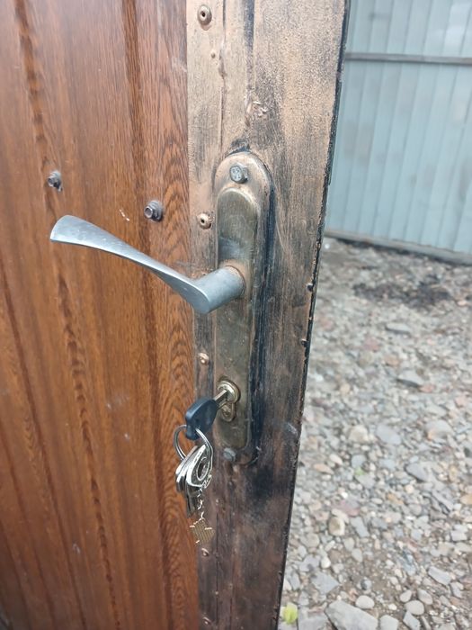 Продам гаражні ворота 260х320