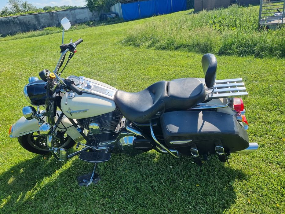 Harley-Davidson Touring Road King Harley-Davidson RoadKing Police