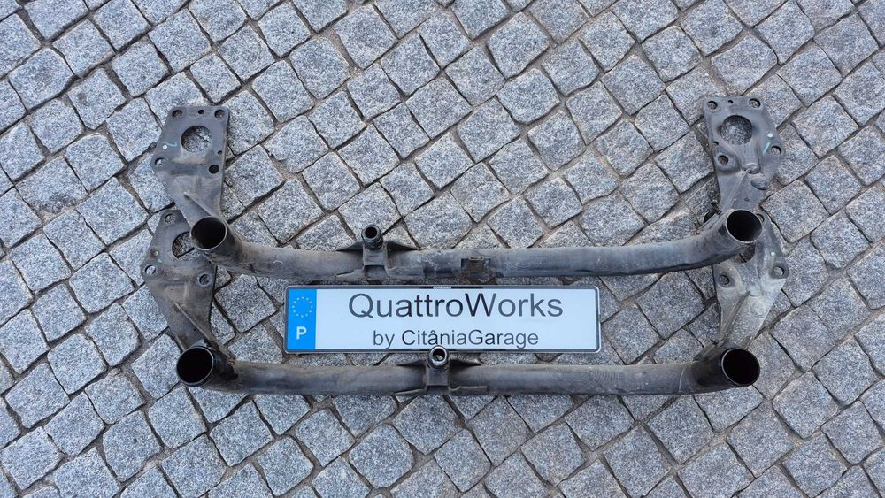 AUDI A4 B5 (8D) - Tubo Metálico Intercooler/ Apoio Motor Frente Fibra.