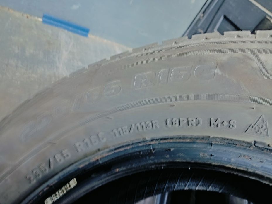 Opony do busa Pirelli wielosezonowe 235 65 16 C