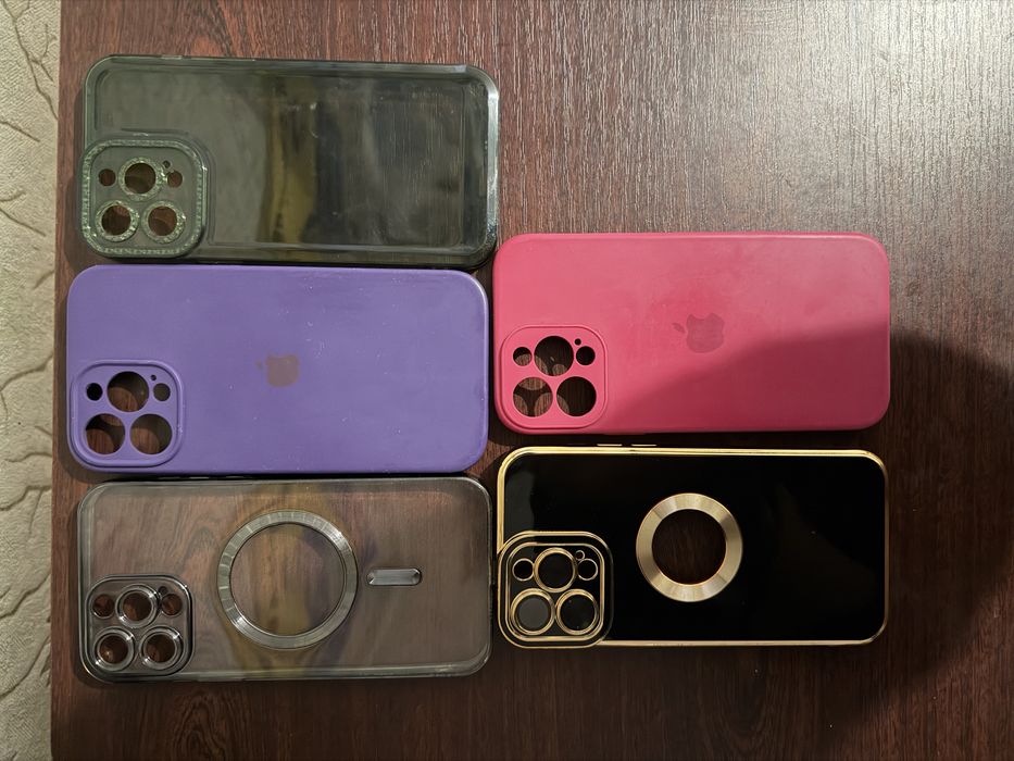 Подарую чохли на 13 про макс