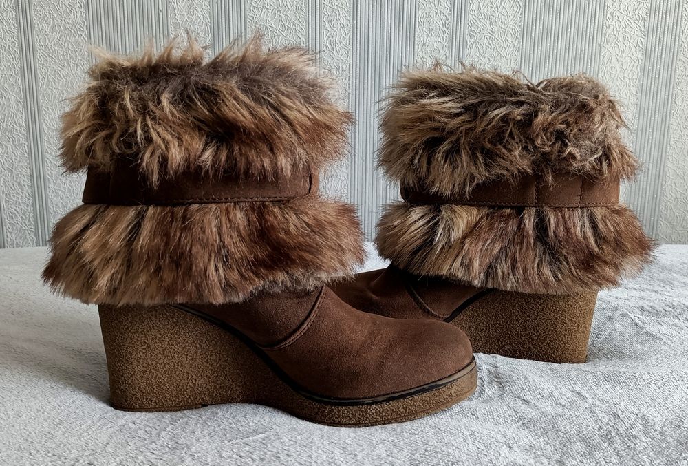 Buty zimowe damskie z futerkiem