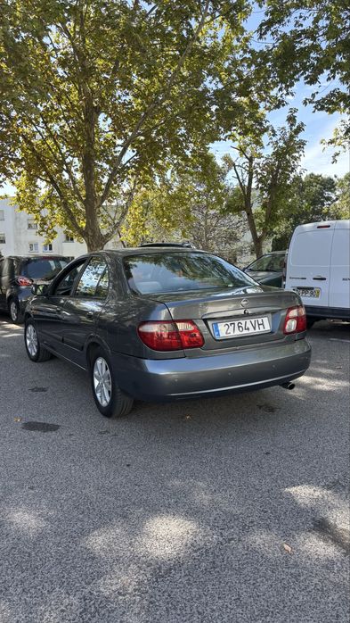 Nissan almera 1.5 foto 4