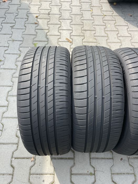 Колеса/резина/гума 215/50R17 Goodyear
