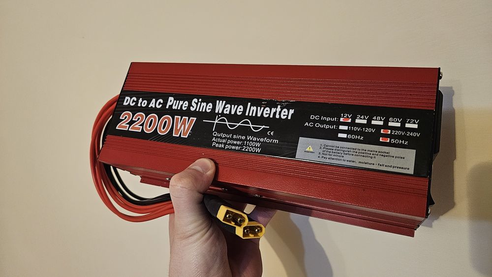 Інвертор 12В 1100Вт (2200Вт в піку)