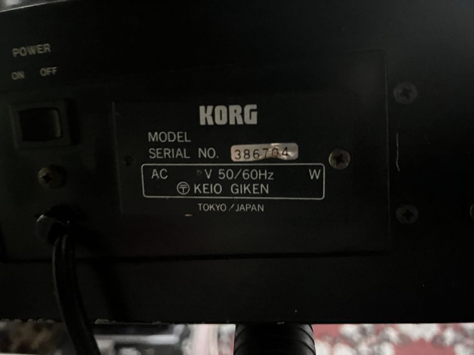 Korg POLYSIX z 1982 roku