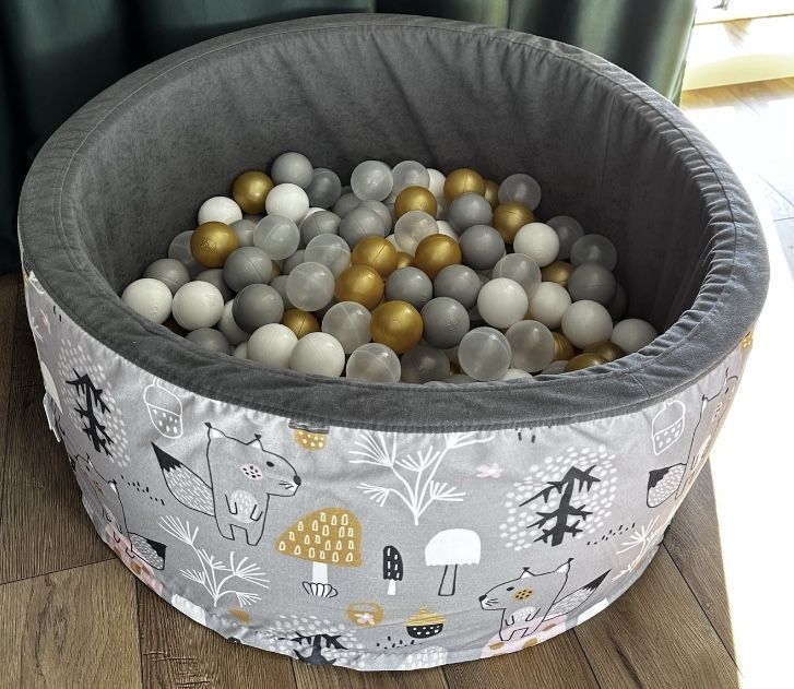 Сухий басейн дитячий