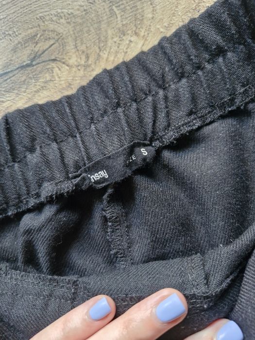 Czarne wygodne spodnie z lnem Sinsay rozmiar S