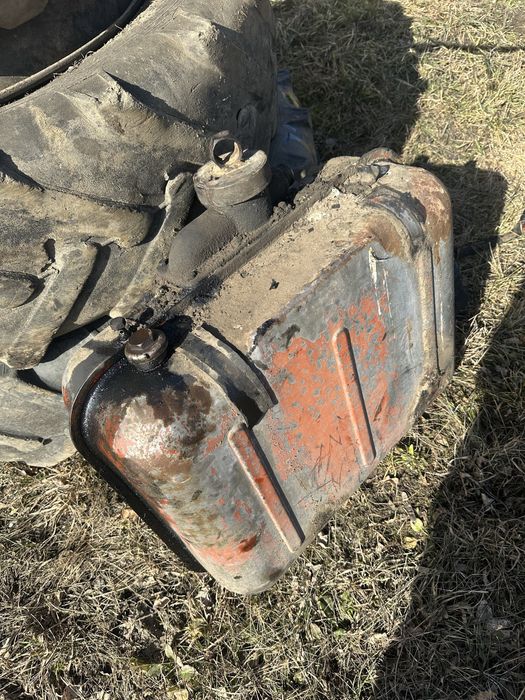Екскаваторна установка на ЮМЗ 6 ЄО 2621В-3 по запчастинах